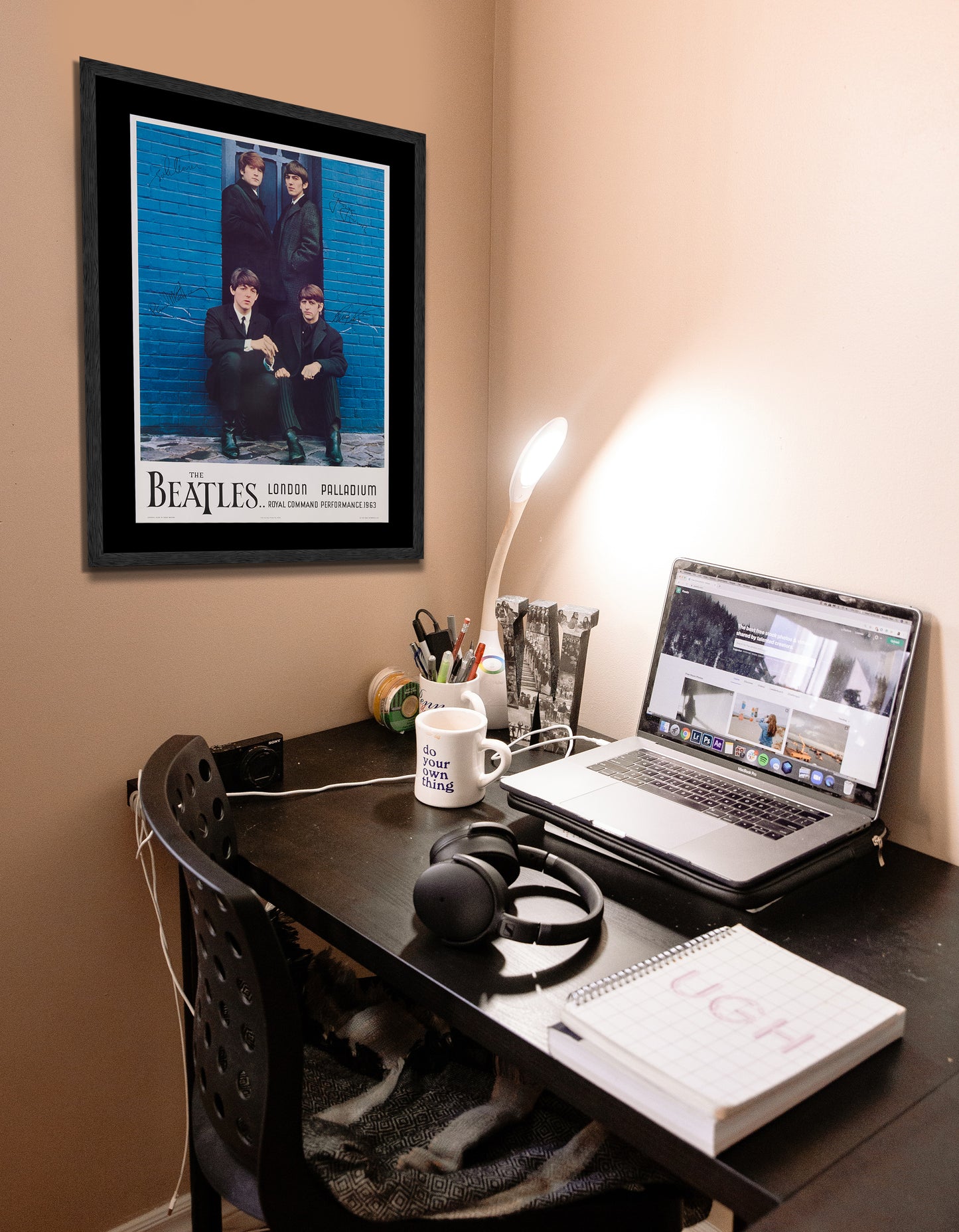 The Beatles Rock band Vintage Photo Poster Framed Canvas Print, Black and white framed, Vintage Poster, Advertising Poster, Metal Poster